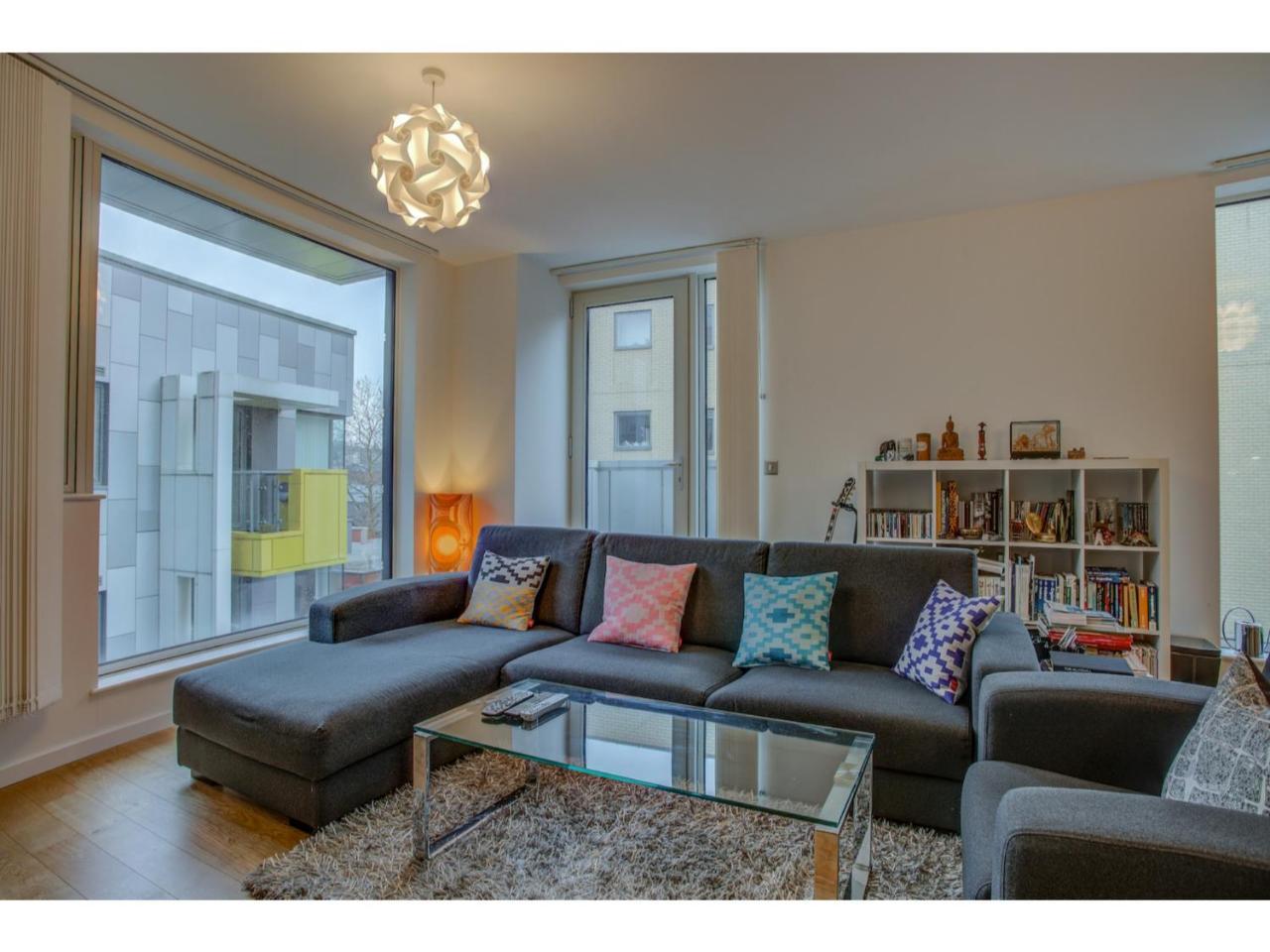 Stylish And Charming Apt For Up To 4, Manchester Apartment Екстериор снимка